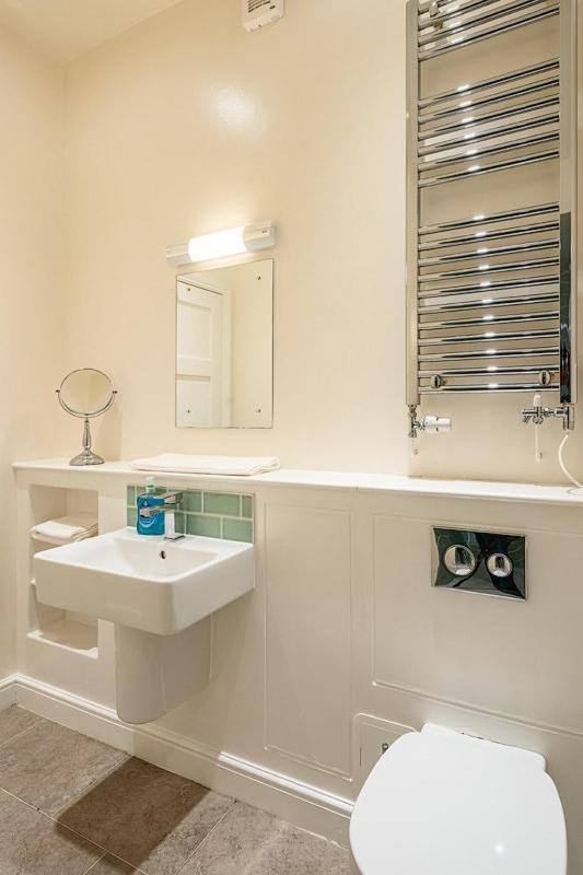באת' Spacious 2 Bedroom House With Stunning Views מראה חיצוני תמונה