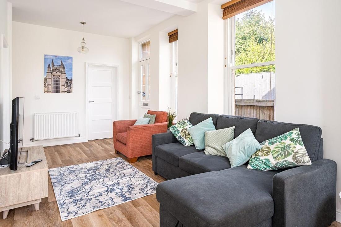 באת' Spacious 2 Bedroom House With Stunning Views מראה חיצוני תמונה